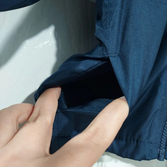 Carter's Baby Boy Dino Print Design Mid-weight Jacket in Size 24 Months - Picture 7 of 10